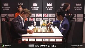 thumbnail of chess24