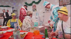 thumbnail of evelone2004